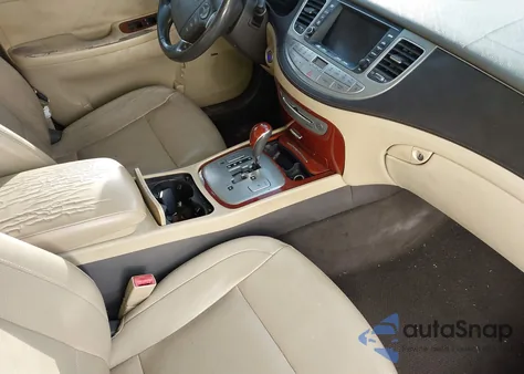 2014 Hyundai Genesis 3.8 z USA, uszkodzony, nr VIN KMHGC4DD5EU260092